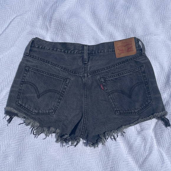 Grey Levi 501 Shorts - Picture 2 of 4